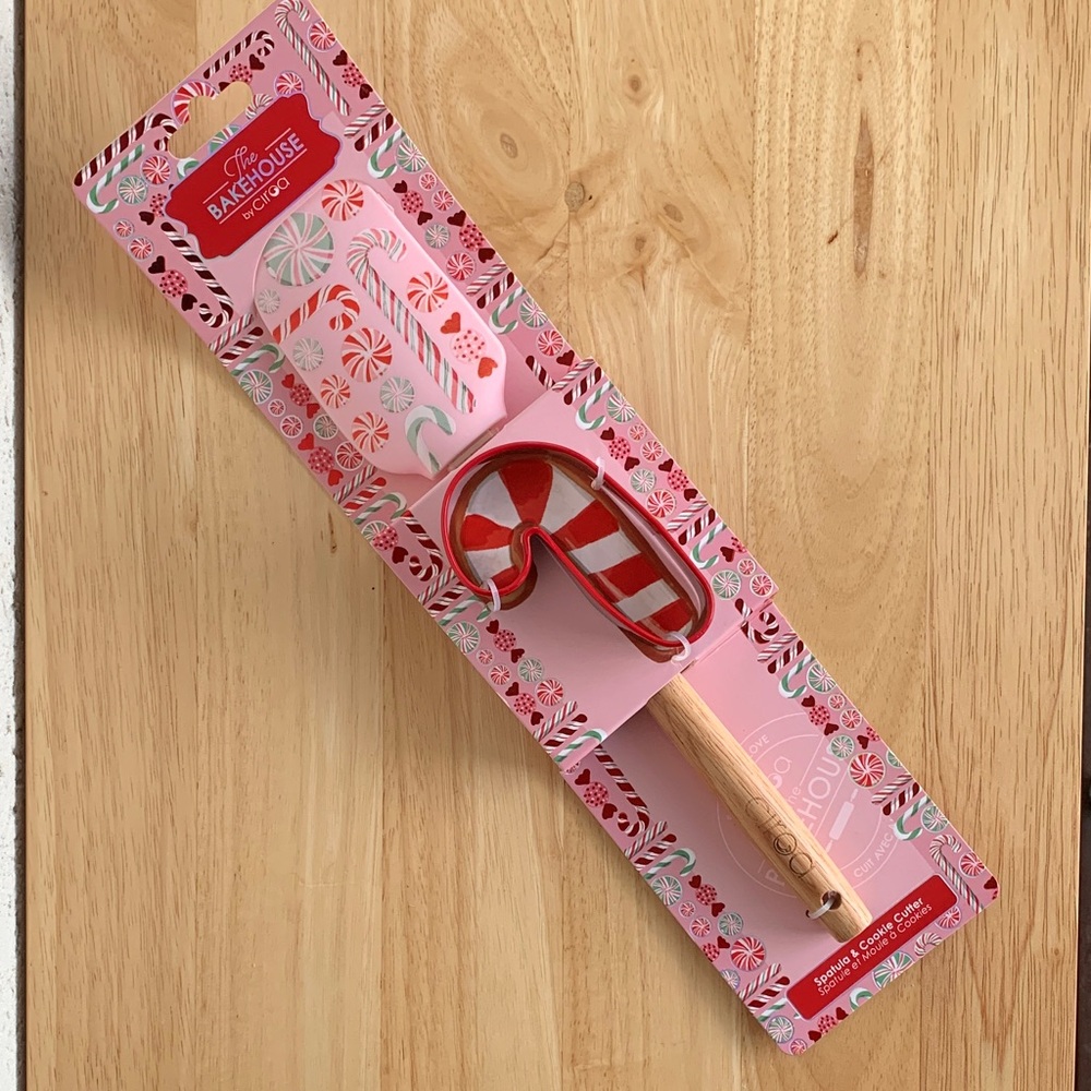 The Bakehouse Shop by Ciroa Christmas candy Spatula and candy can cookie cutter